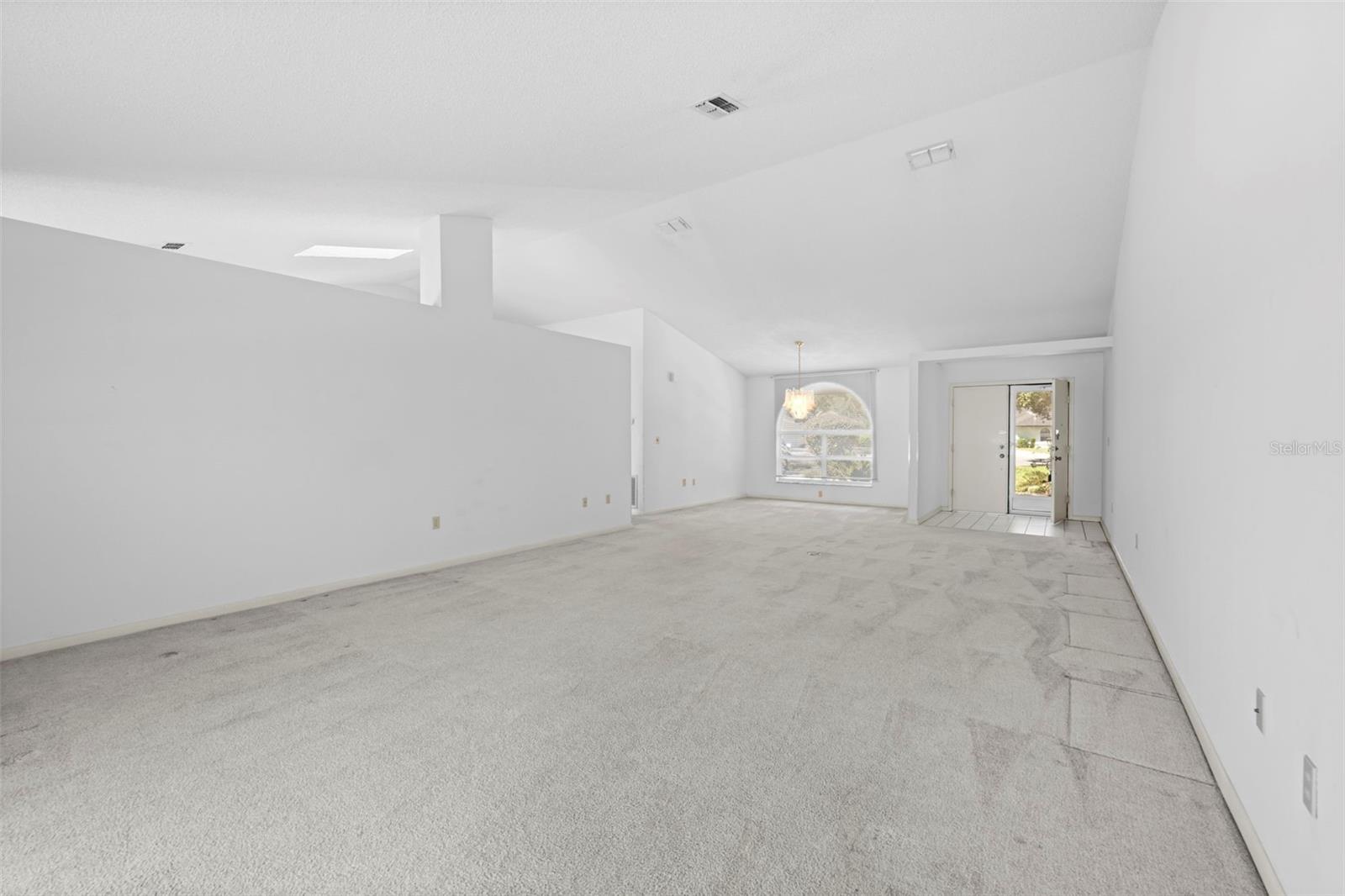 Image 8 of 52 For 18810 Majestic Oak Court