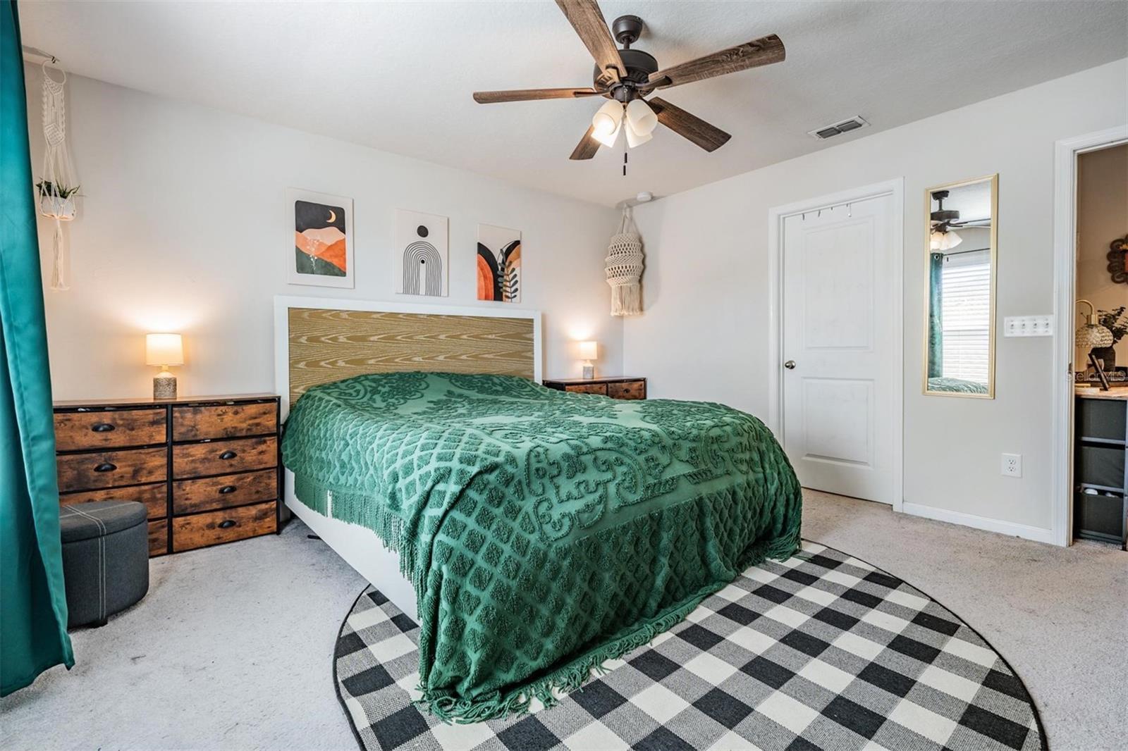 Image 14 of 32 For 15068 Caravan Avenue