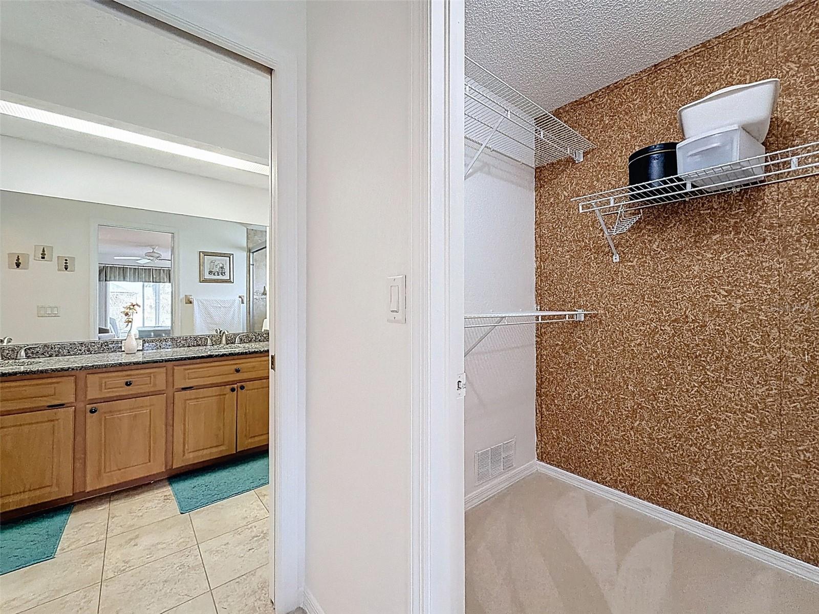 Image 38 of 60 For 13610 Glaze Brook Drive