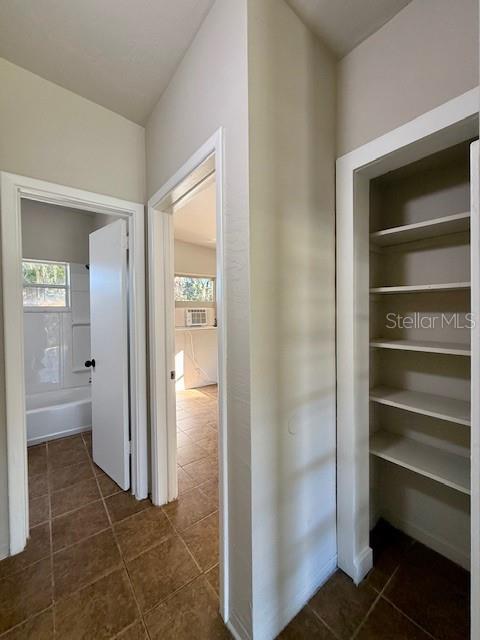 Listing photo id 10 for 21493 Campbell Drive