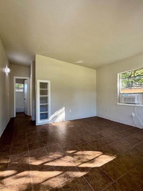 Listing photo id 2 for 21493 Campbell Drive