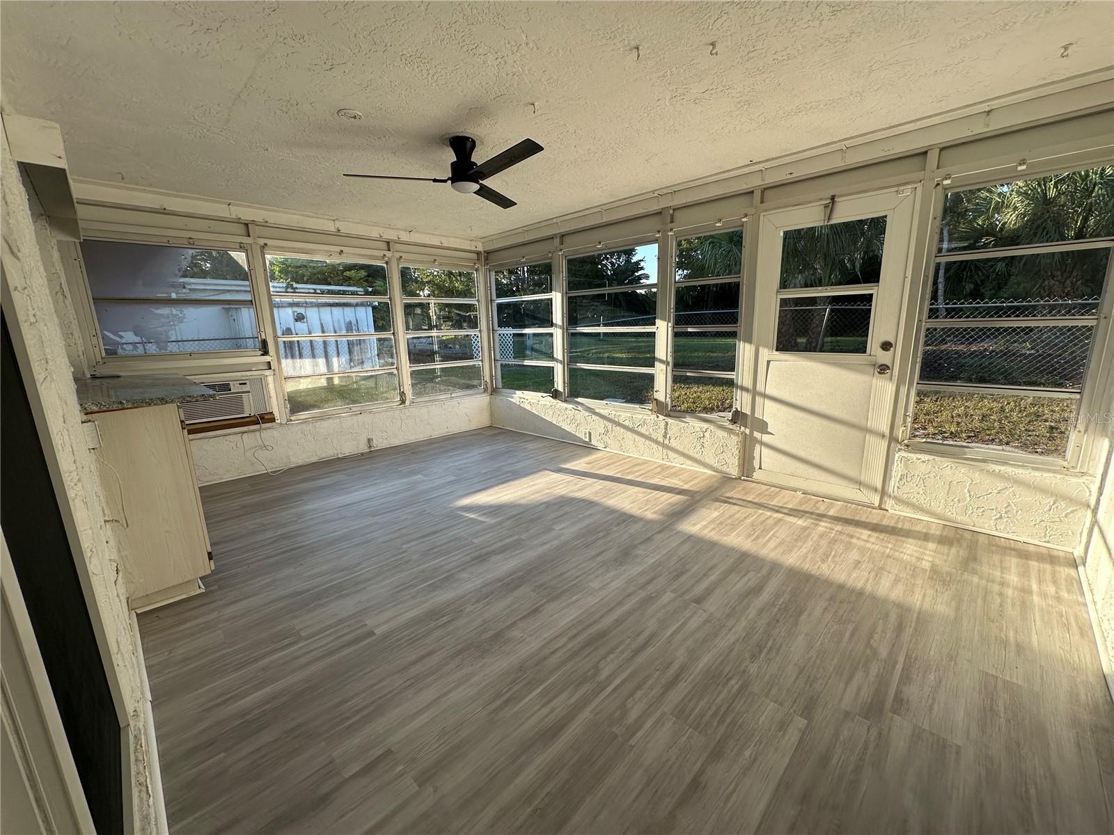 Image 16 of 19 For 7620 Cherrytree Lane