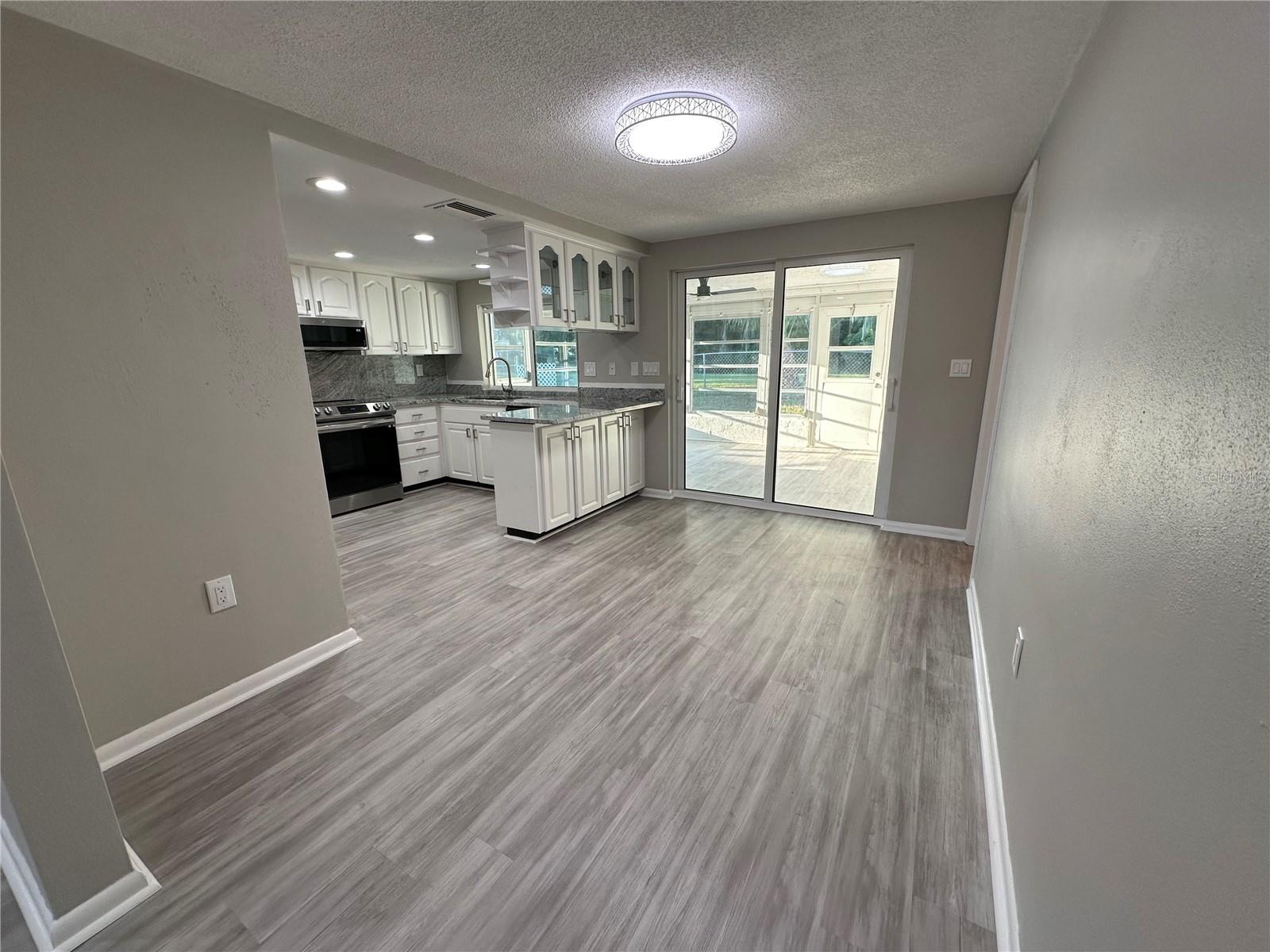 Image 4 of 19 For 7620 Cherrytree Lane