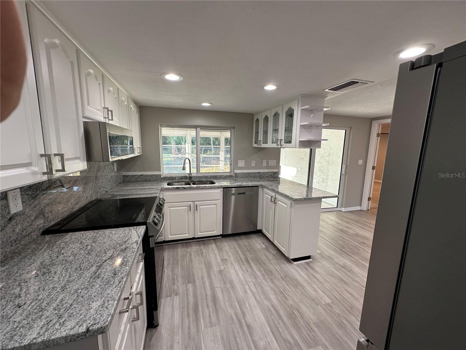 Image 9 of 19 For 7620 Cherrytree Lane