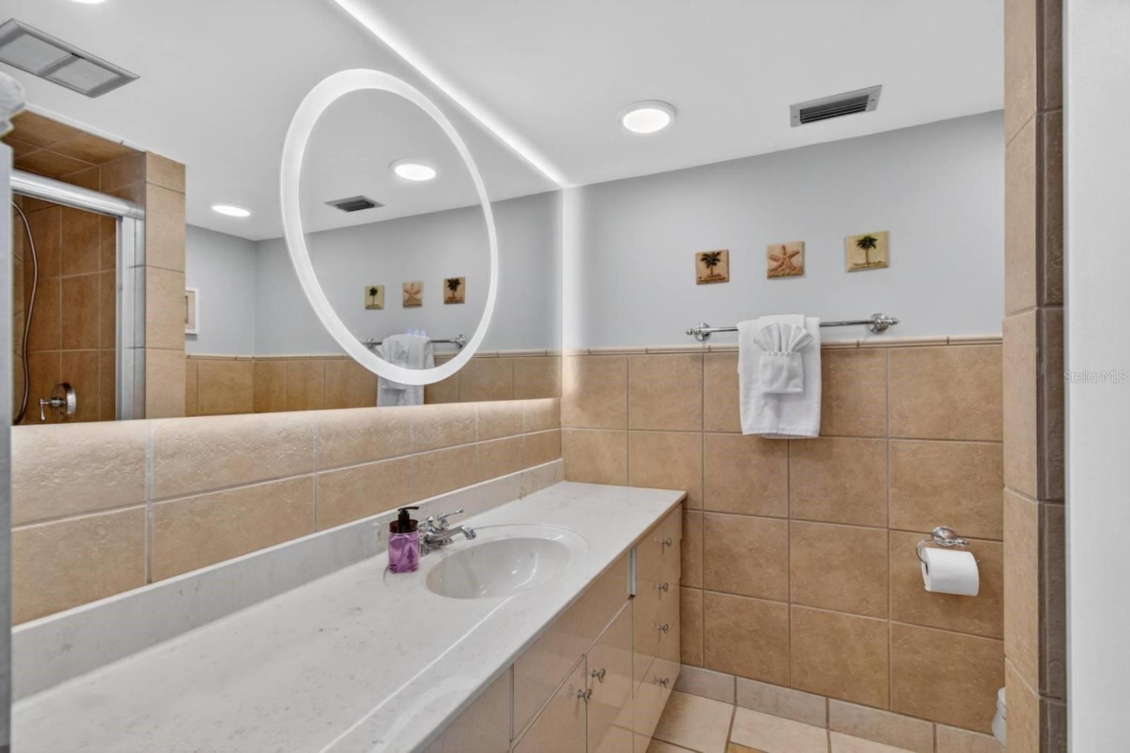 Image 17 of 36 For 5500 Ocean Shore Boulevard Ut02