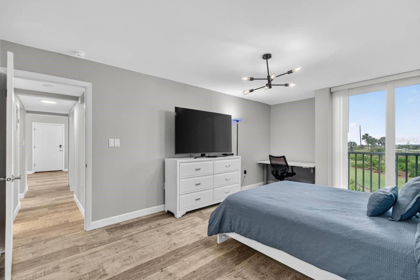 Image 32 of 36 For 5500 Ocean Shore Boulevard Ut02