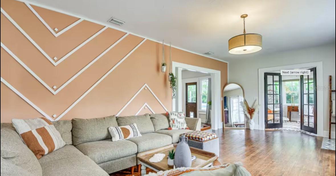 Image 4 of 26 For 618 19th Street W
