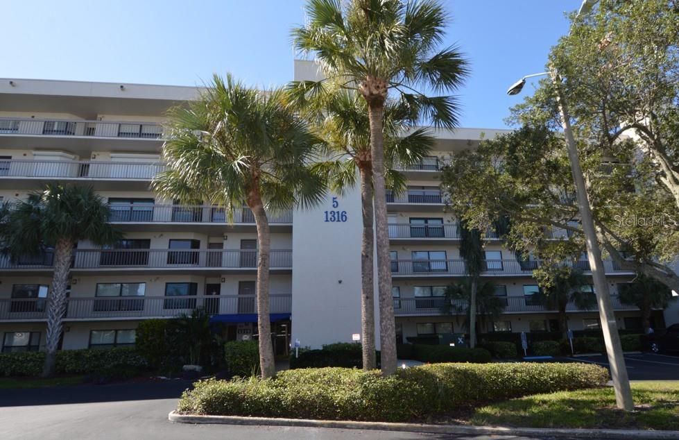 Image 2 of 100 For 1316 Pasadena Avenue S 407