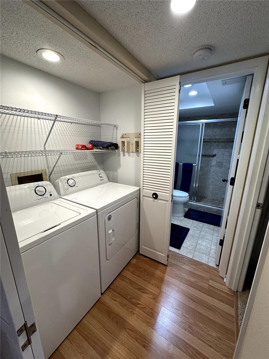 Image 42 of 100 For 1316 Pasadena Avenue S 407