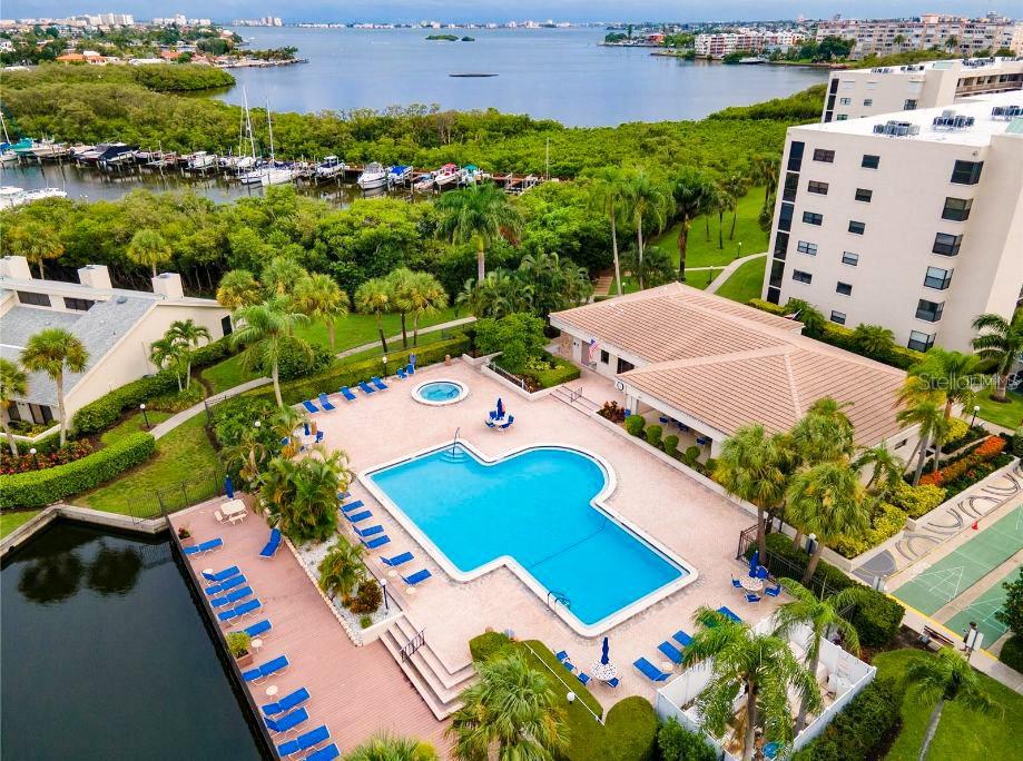 Image 5 of 100 For 1316 Pasadena Avenue S 407