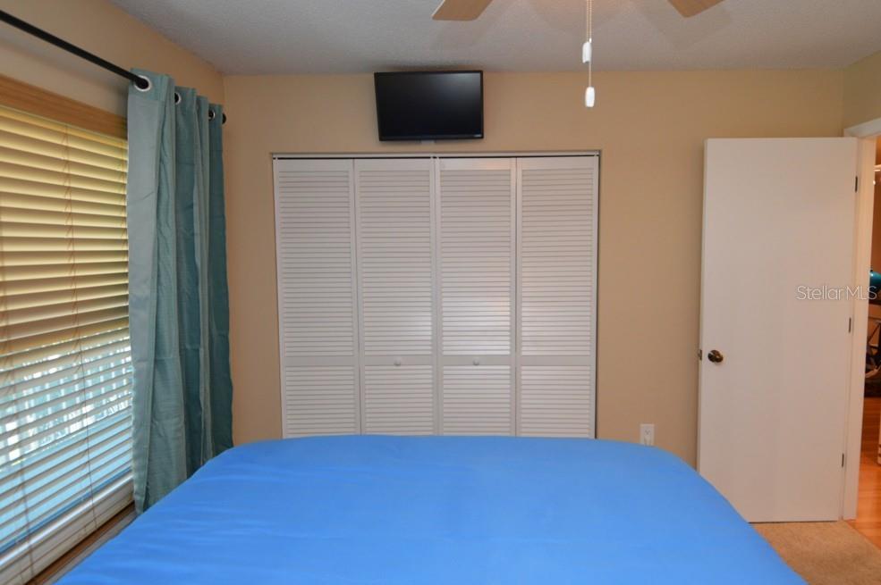 Image 51 of 100 For 1316 Pasadena Avenue S 407