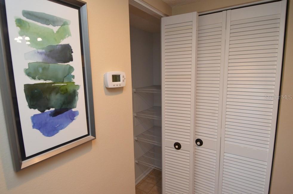 Image 55 of 100 For 1316 Pasadena Avenue S 407