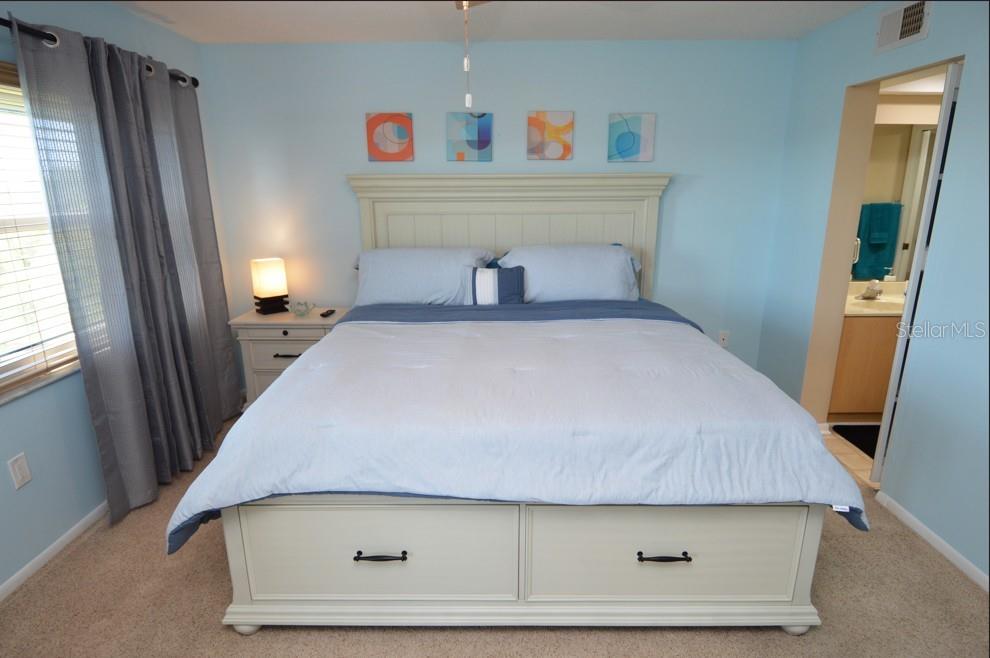 Image 59 of 100 For 1316 Pasadena Avenue S 407