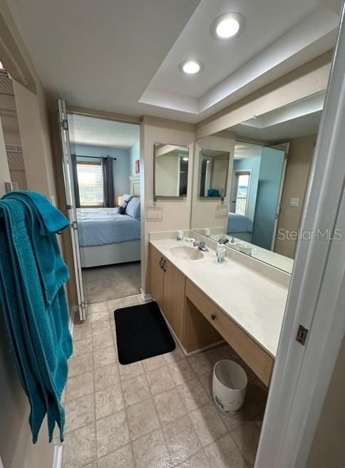 Image 76 of 100 For 1316 Pasadena Avenue S 407