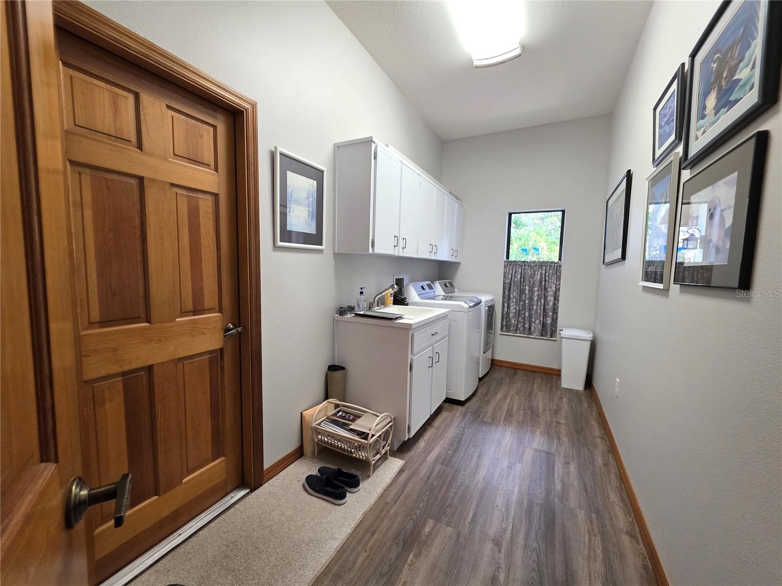 Image 22 of 45 For 9446 Ashley Drive