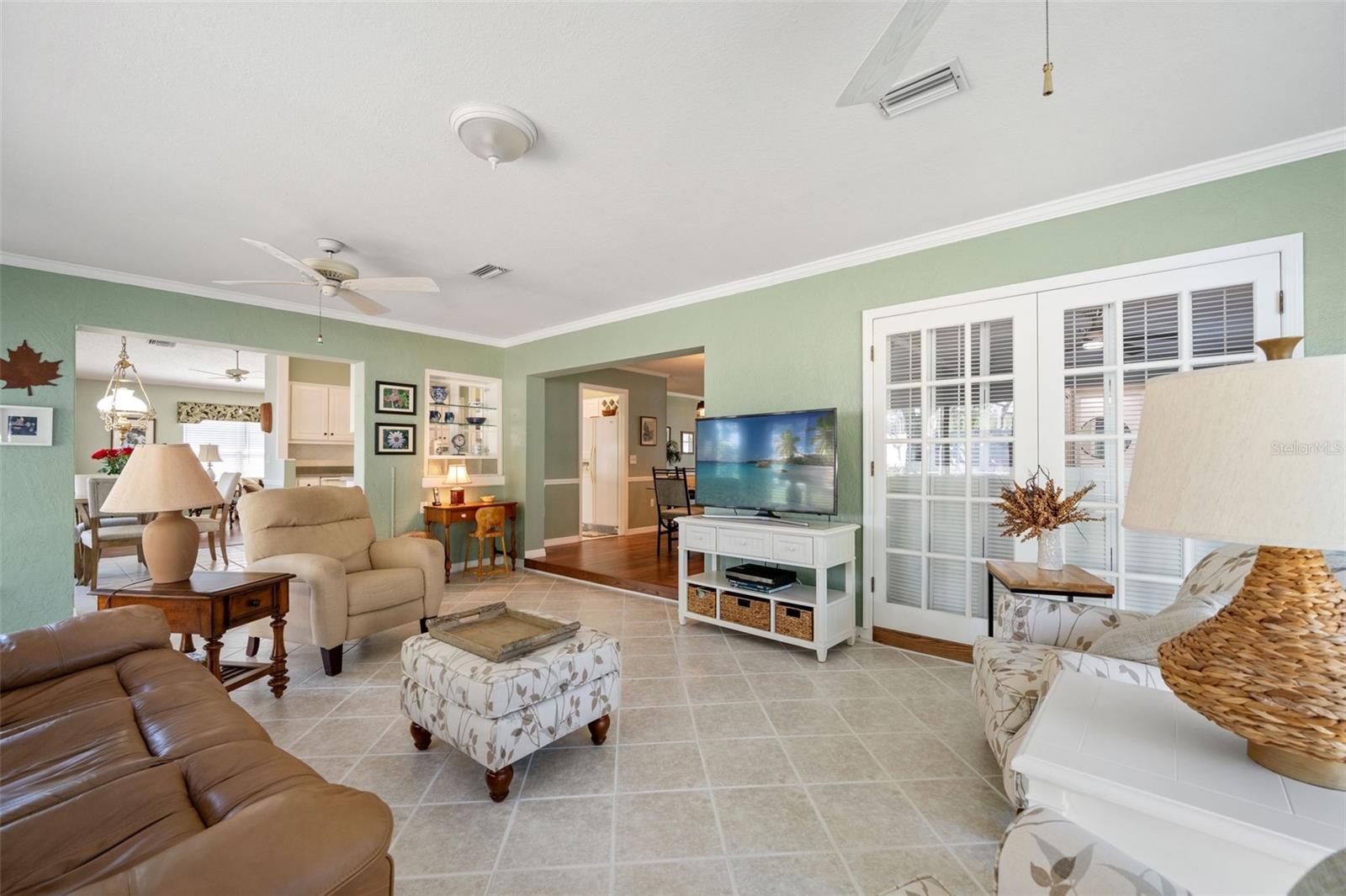 Image 15 of 77 For 2647 Royal Ridge Drive