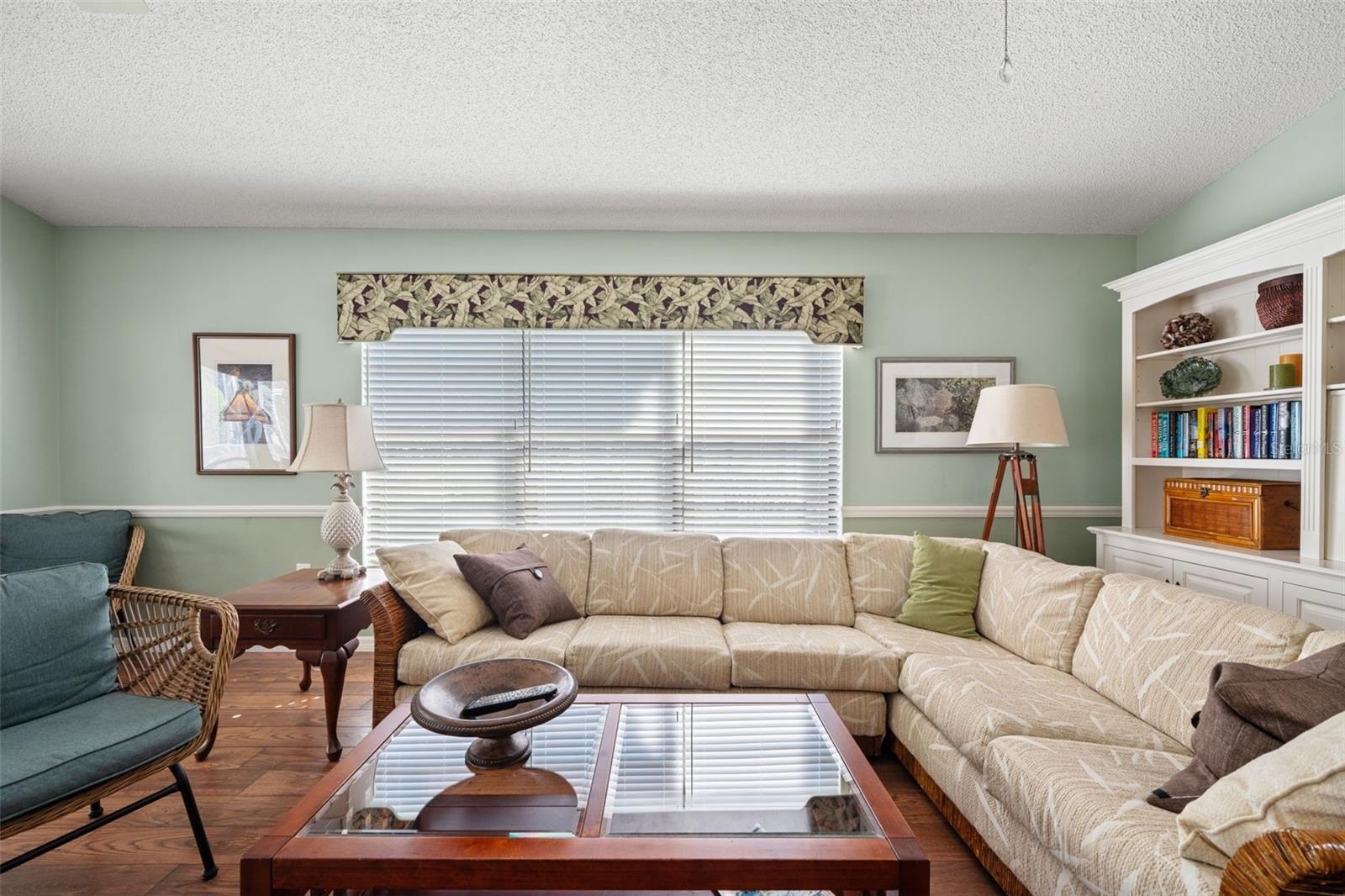 Image 20 of 77 For 2647 Royal Ridge Drive