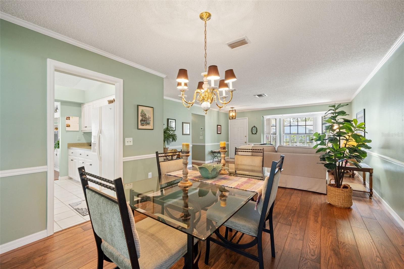 Image 34 of 77 For 2647 Royal Ridge Drive