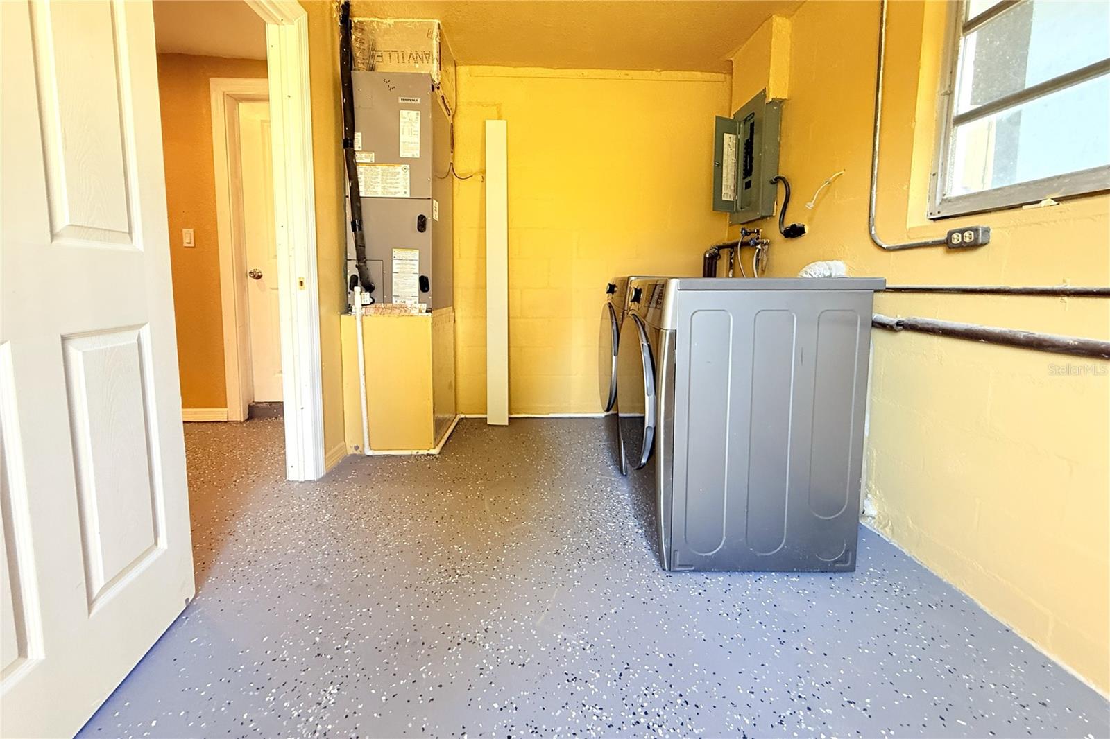 Image 47 of 59 For 5307 Forest Hills Drive