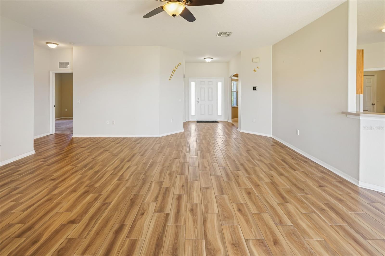 Image 16 of 61 For 10282 Bannock Street