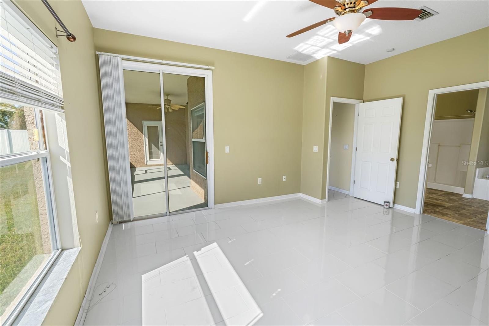 Image 21 of 61 For 10282 Bannock Street