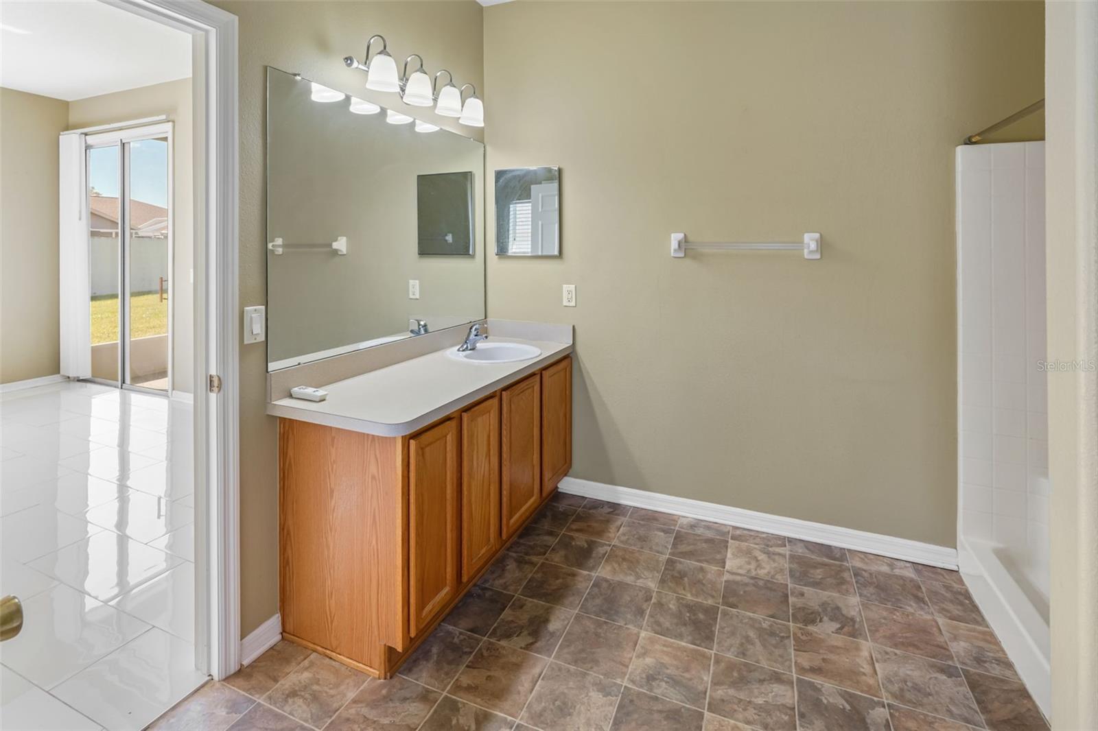 Image 24 of 61 For 10282 Bannock Street