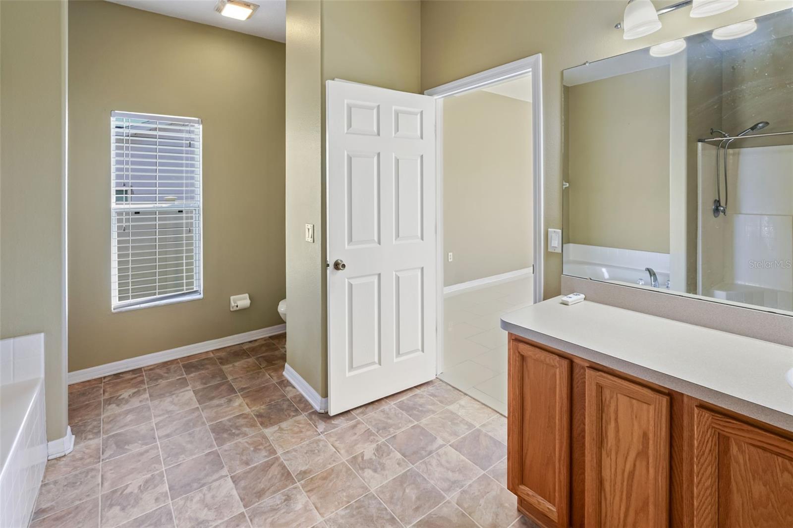 Image 26 of 61 For 10282 Bannock Street