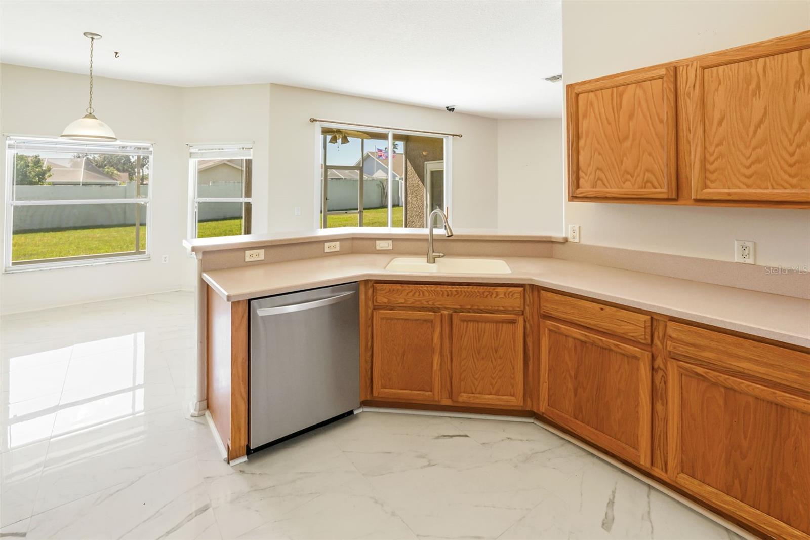 Image 5 of 61 For 10282 Bannock Street