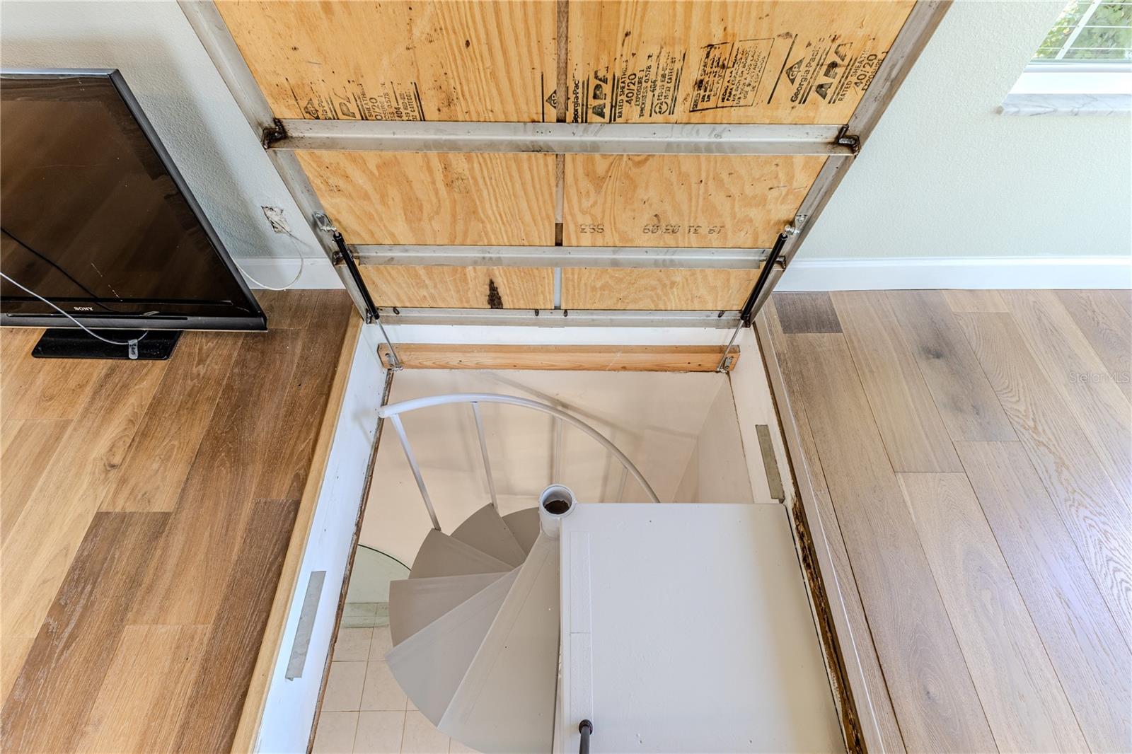 Image 27 of 71 For 3285 Minnow Creek Drive