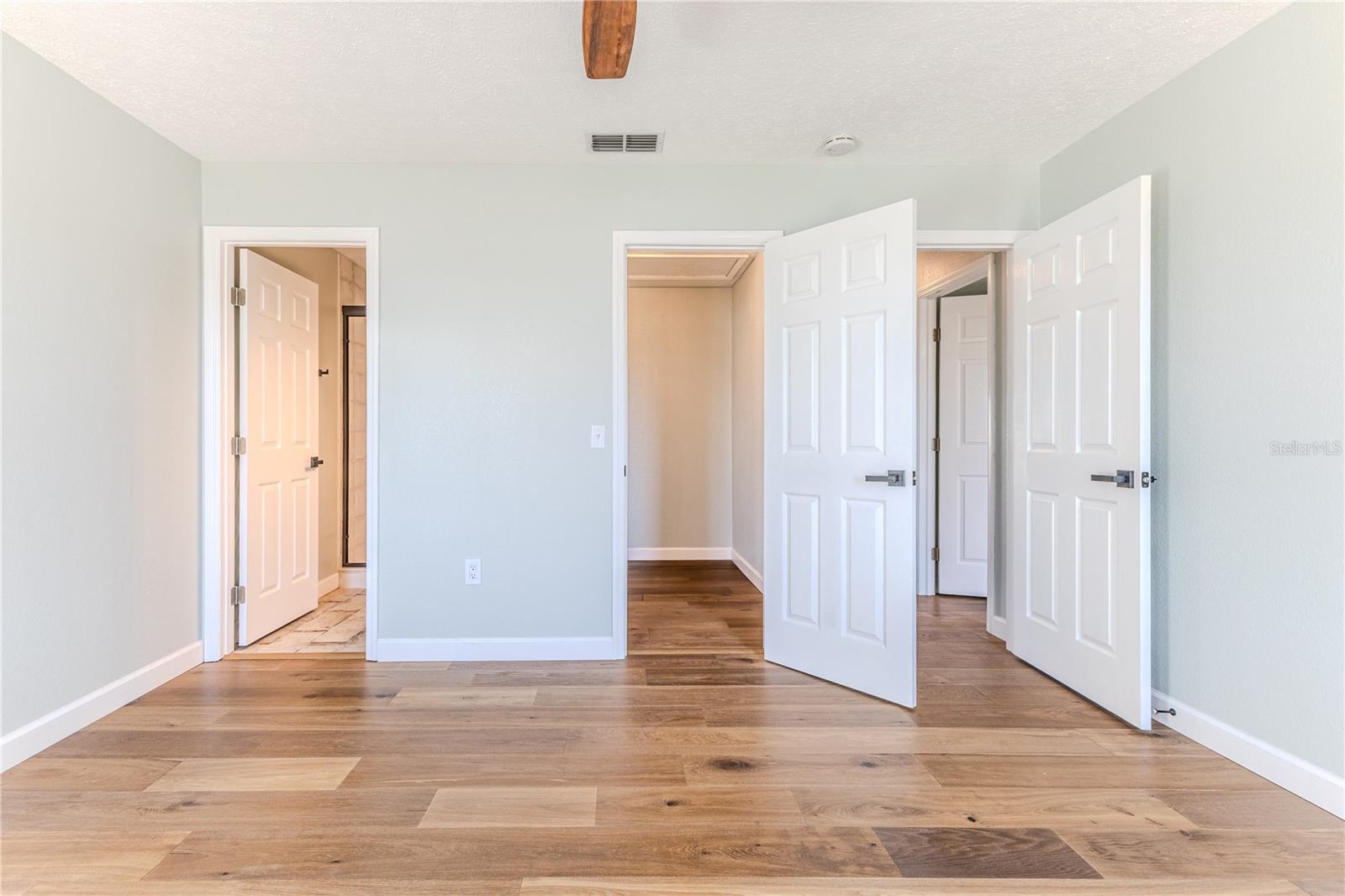 Image 44 of 71 For 3285 Minnow Creek Drive