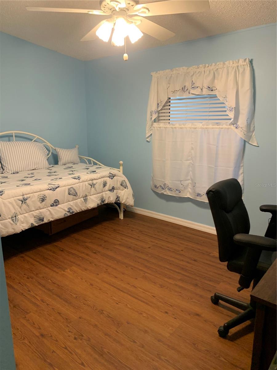 Image 18 of 28 For 8127 Fortune Hunter Drive