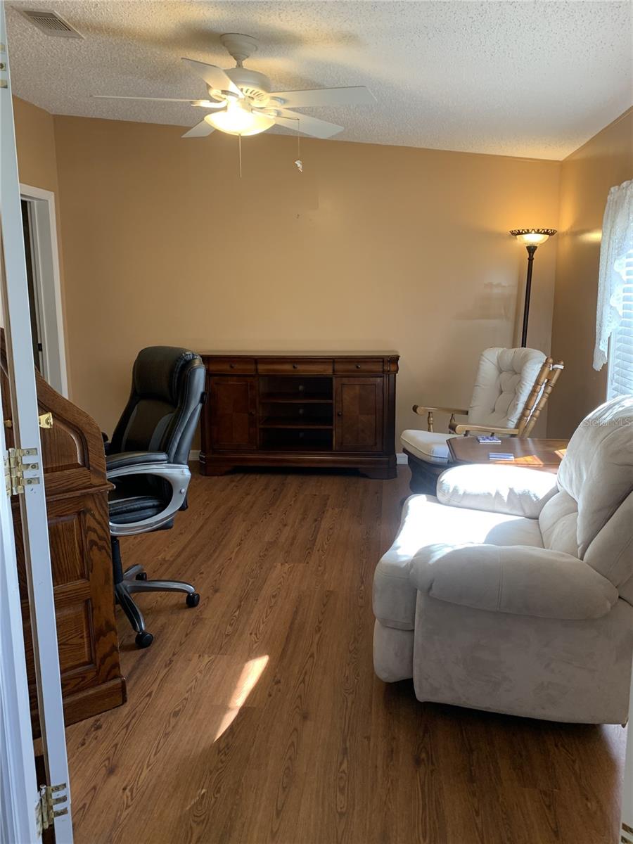 Image 20 of 28 For 8127 Fortune Hunter Drive