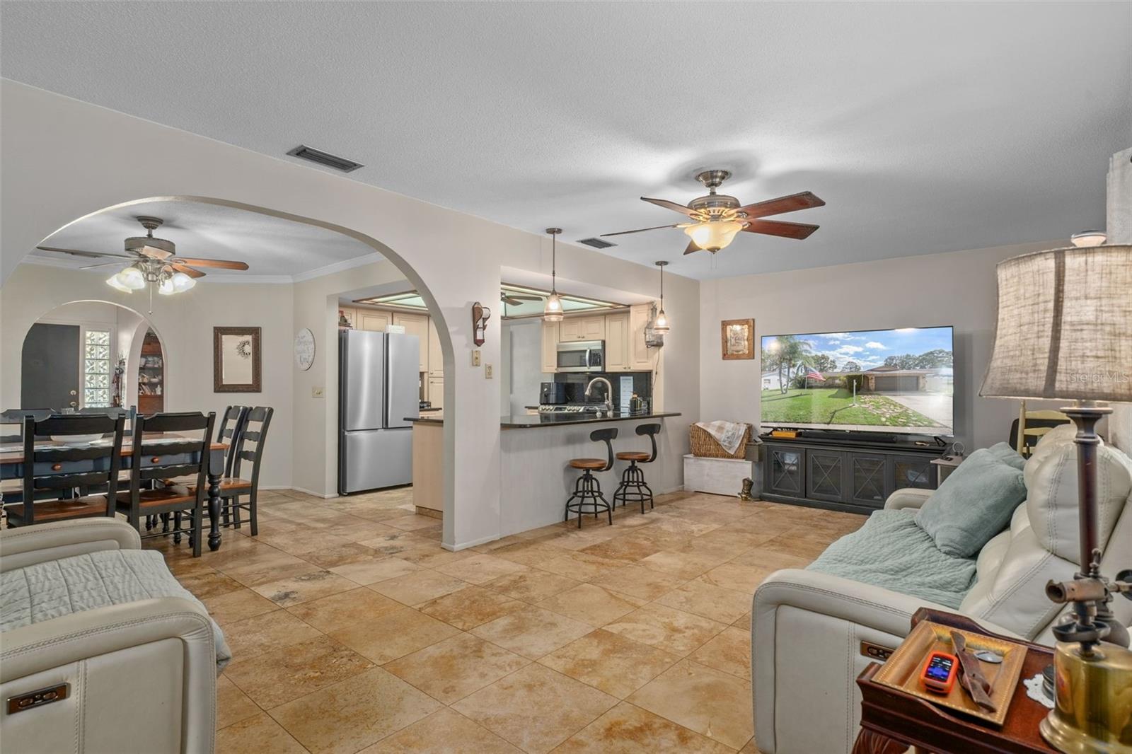 Image 11 of 39 For 1407 Garden Avenue