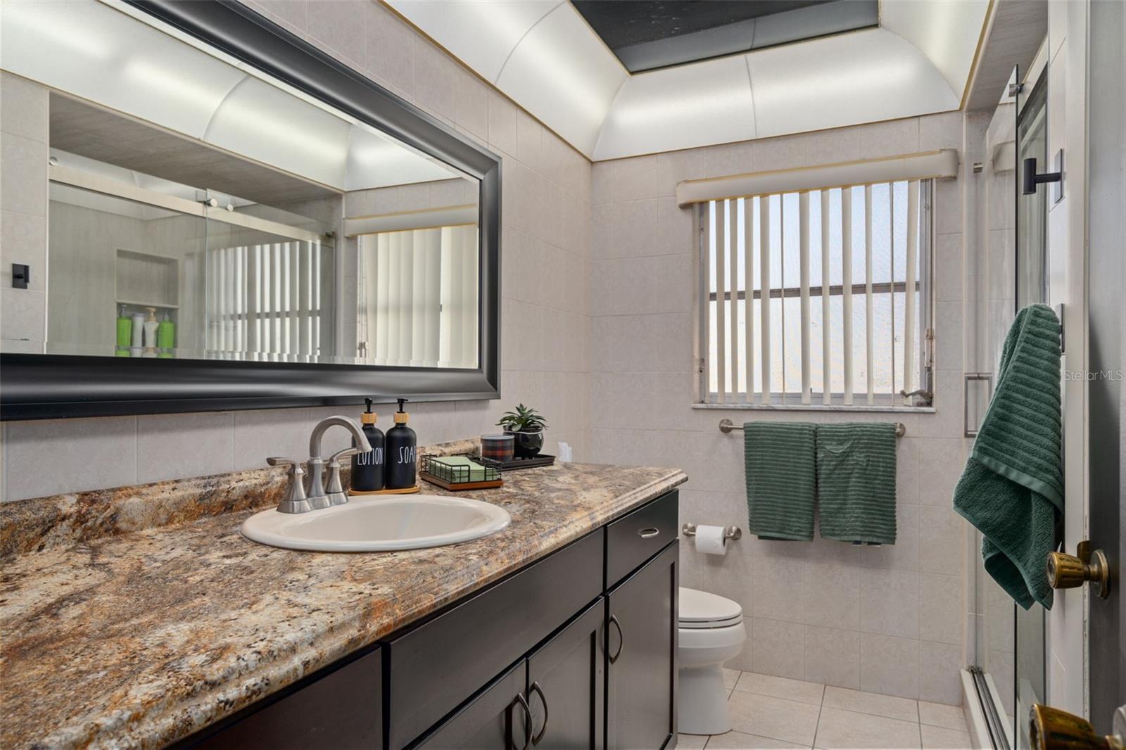 Image 27 of 39 For 1407 Garden Avenue