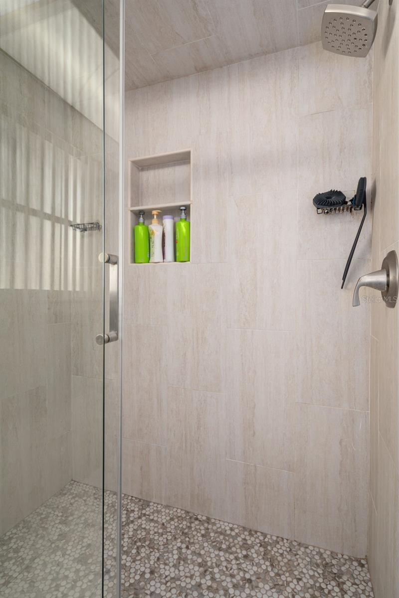 Image 30 of 39 For 1407 Garden Avenue