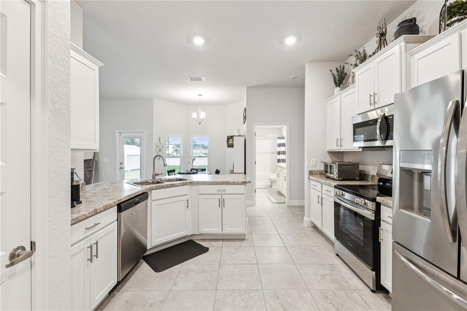 Image 16 of 29 For 11381 Mississippi Kite Avenue