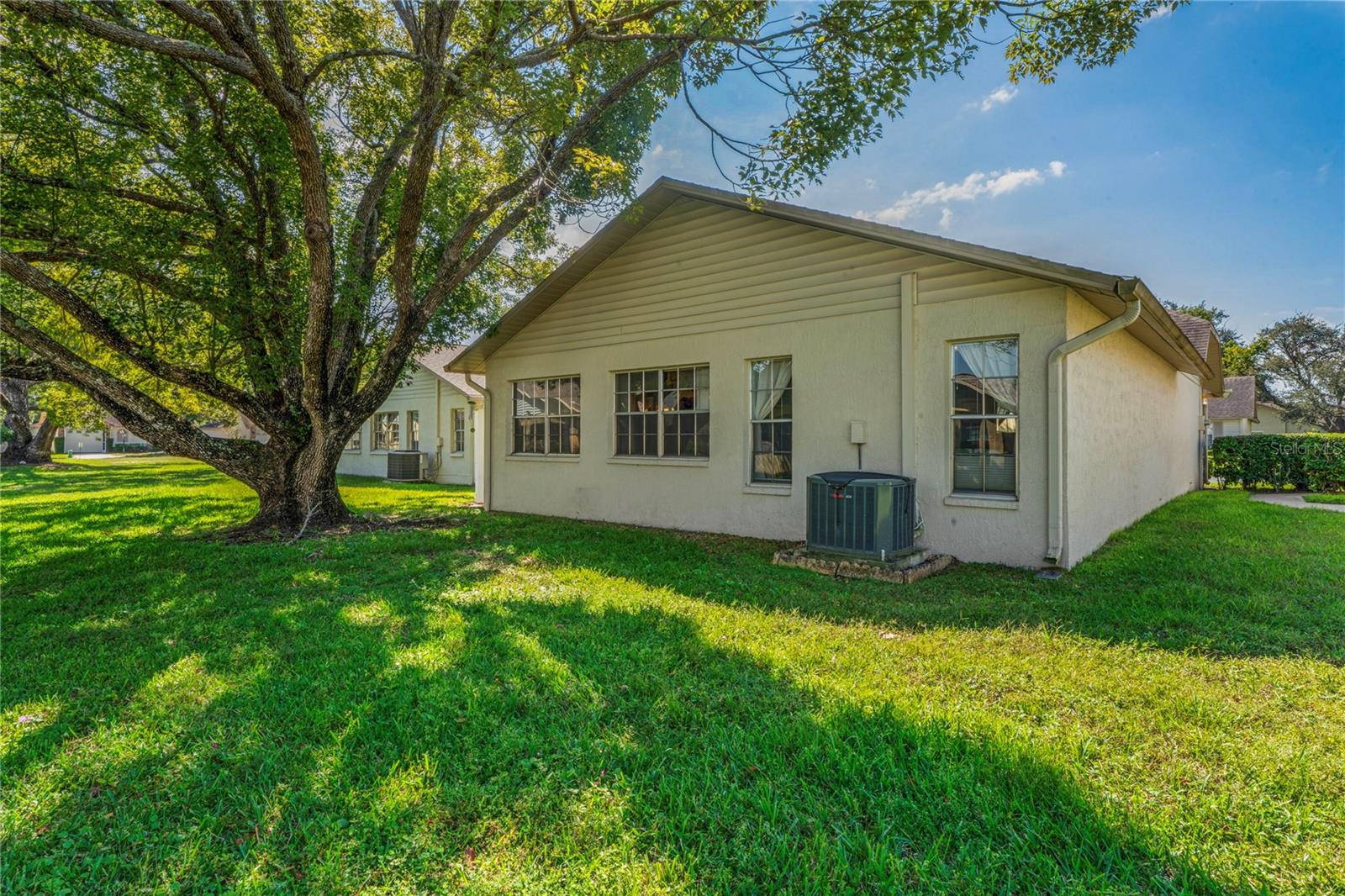 Image 12 of 66 For 4740 Carrington Court