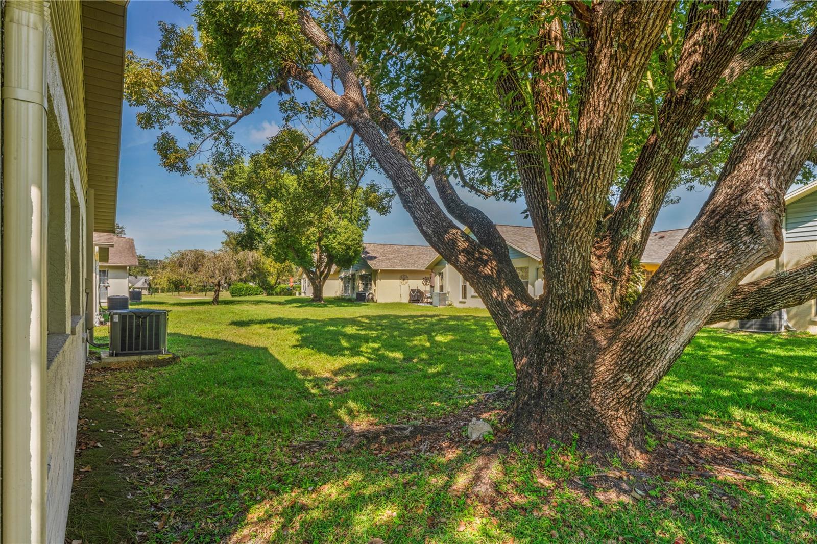 Image 13 of 66 For 4740 Carrington Court