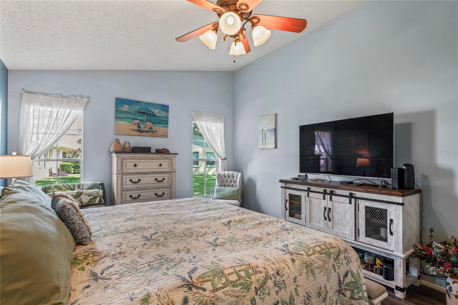 Image 31 of 66 For 4740 Carrington Court