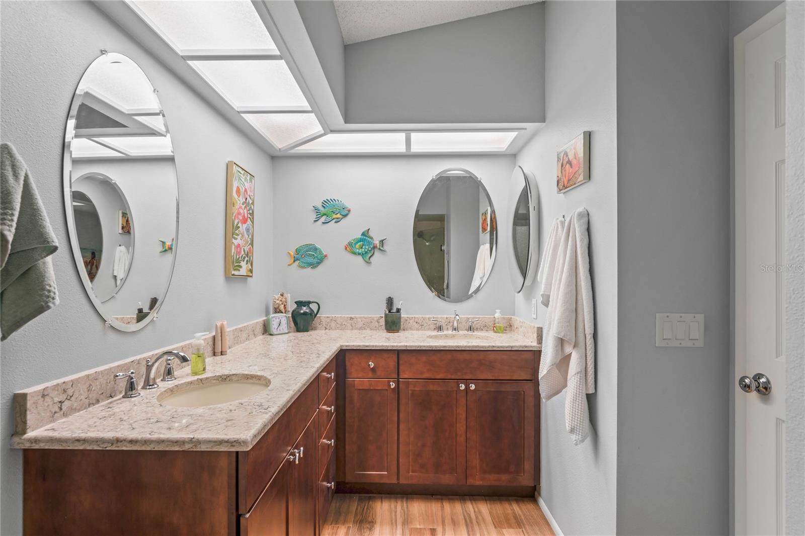 Image 34 of 66 For 4740 Carrington Court