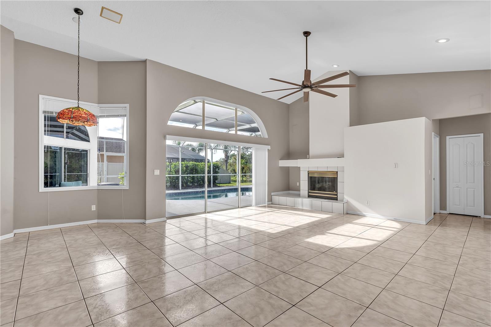 Image 14 of 49 For 18118 Sweet Jasmine Drive