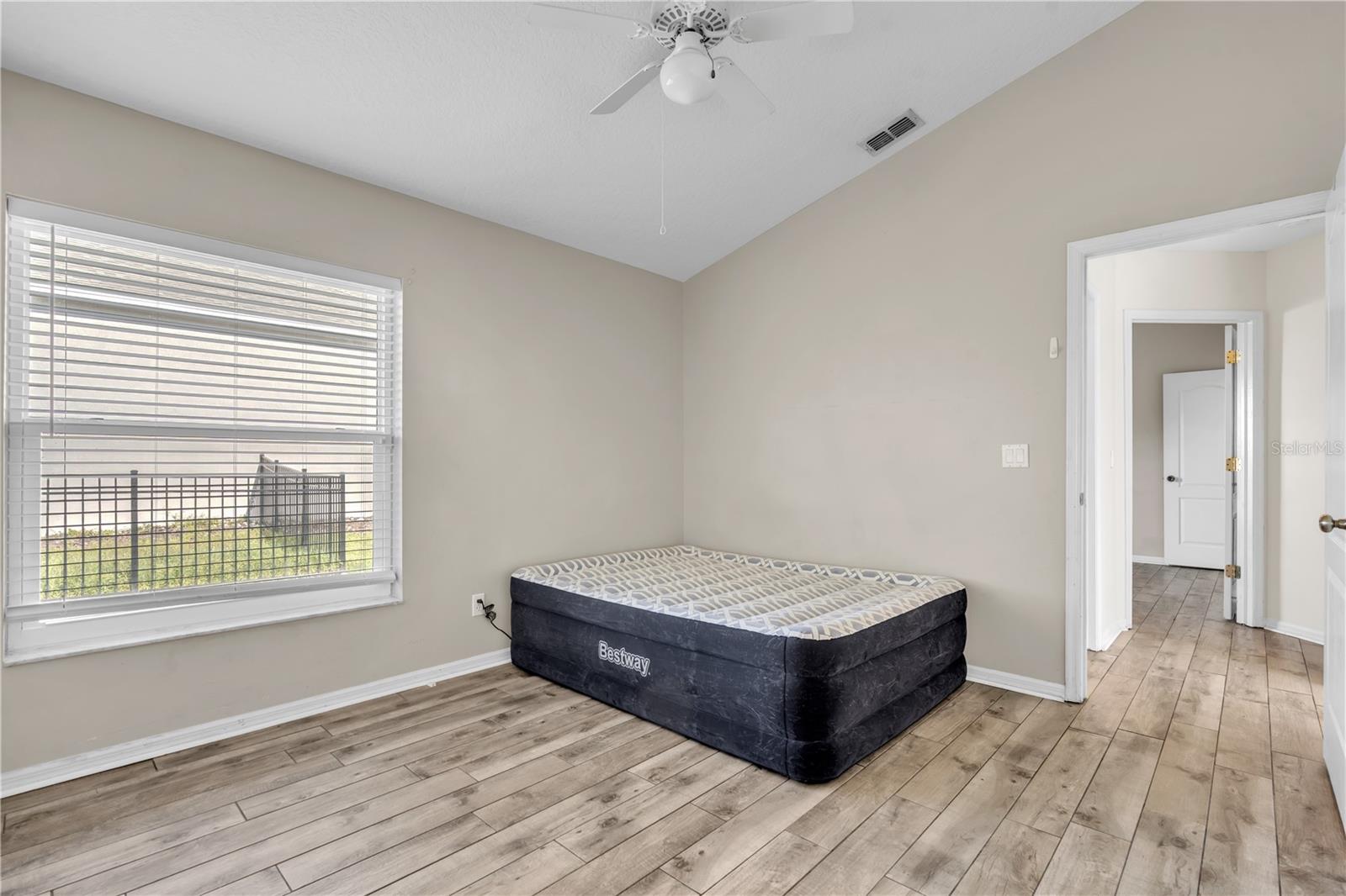 Image 30 of 49 For 18118 Sweet Jasmine Drive