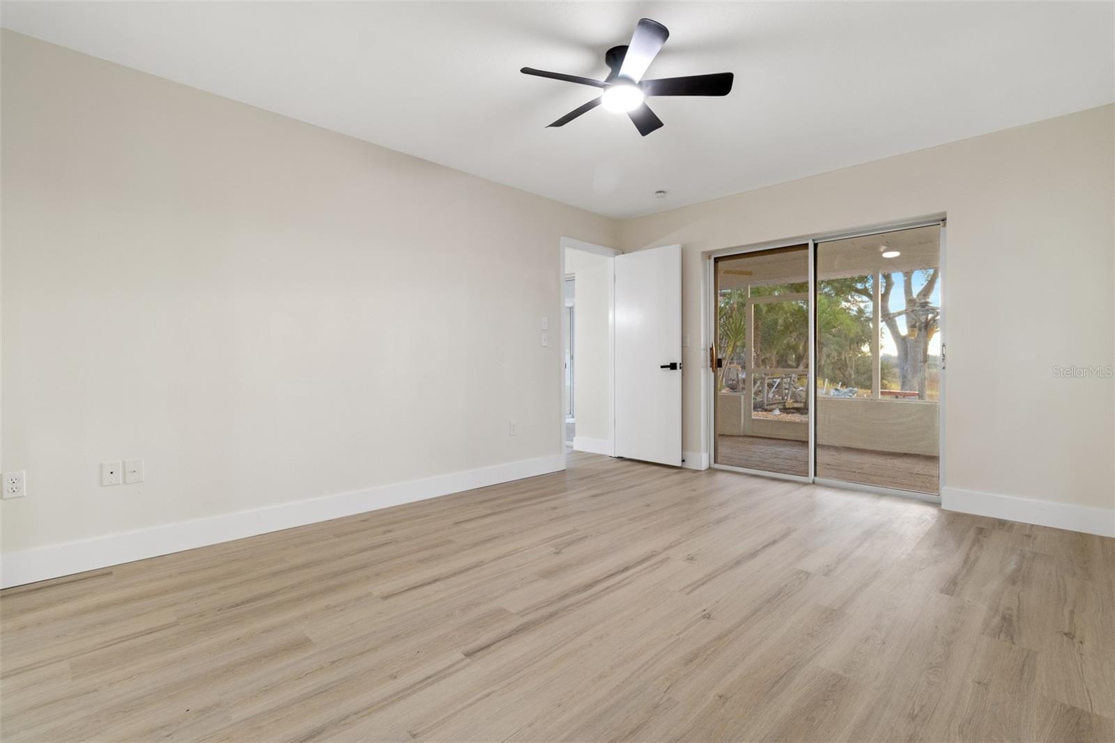 Image 13 of 52 For 3016 Abeline Road