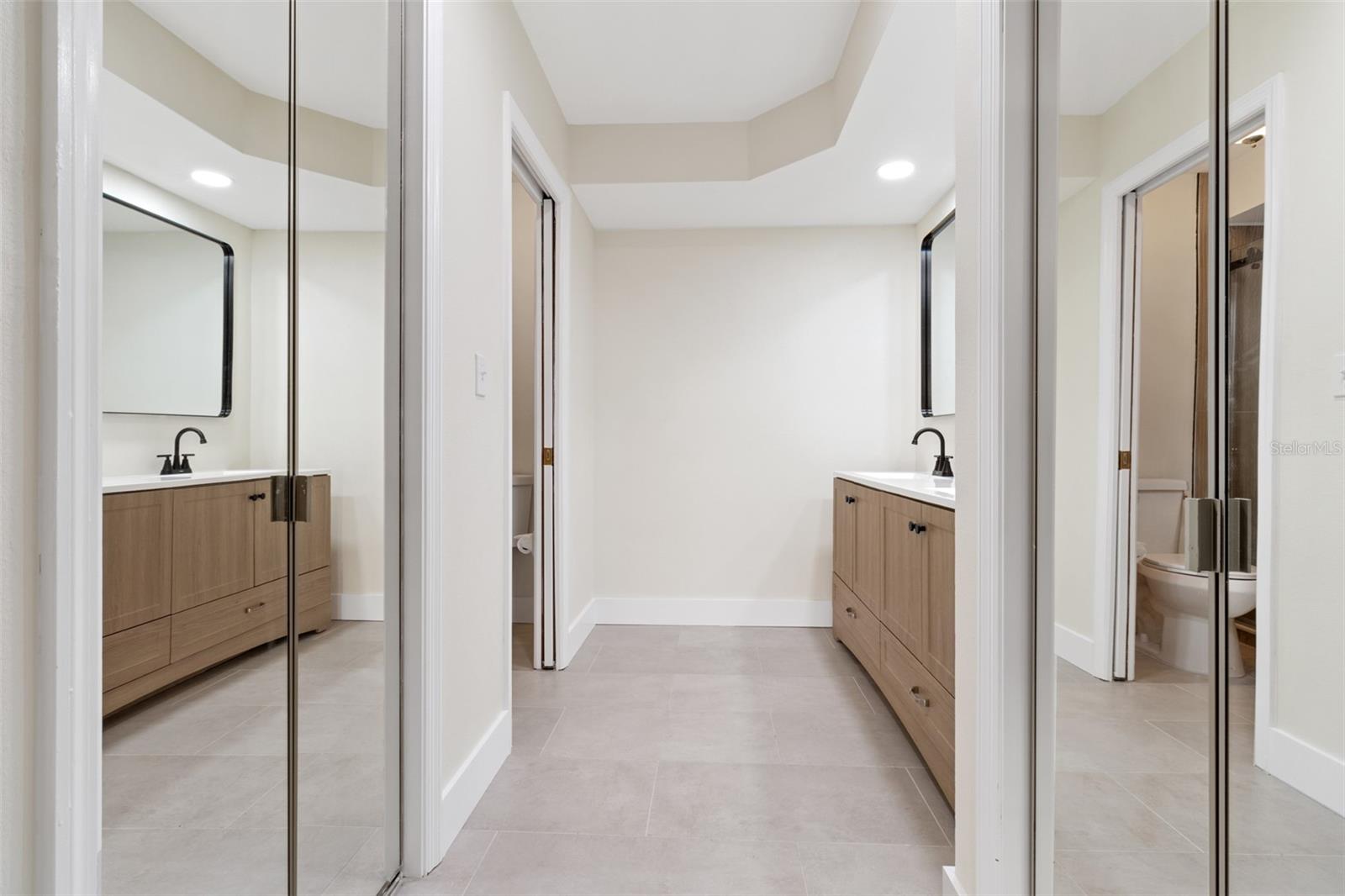 Image 14 of 52 For 3016 Abeline Road