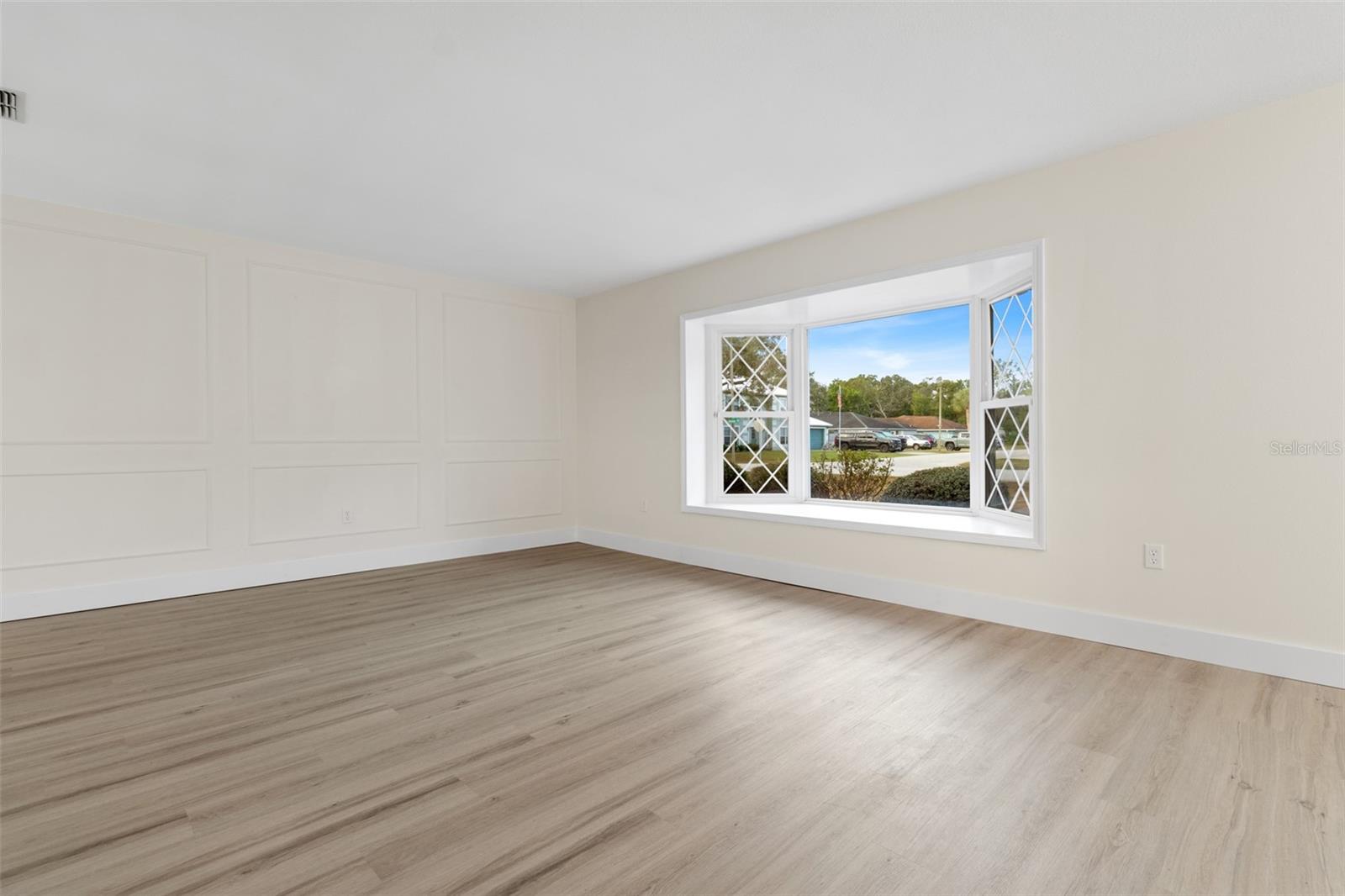 Image 19 of 52 For 3016 Abeline Road