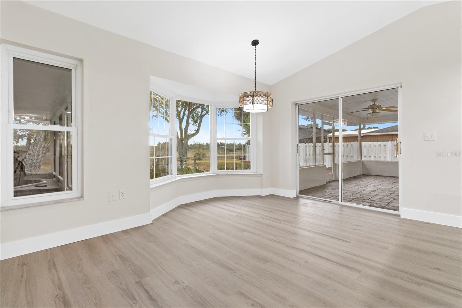 Image 8 of 52 For 3016 Abeline Road