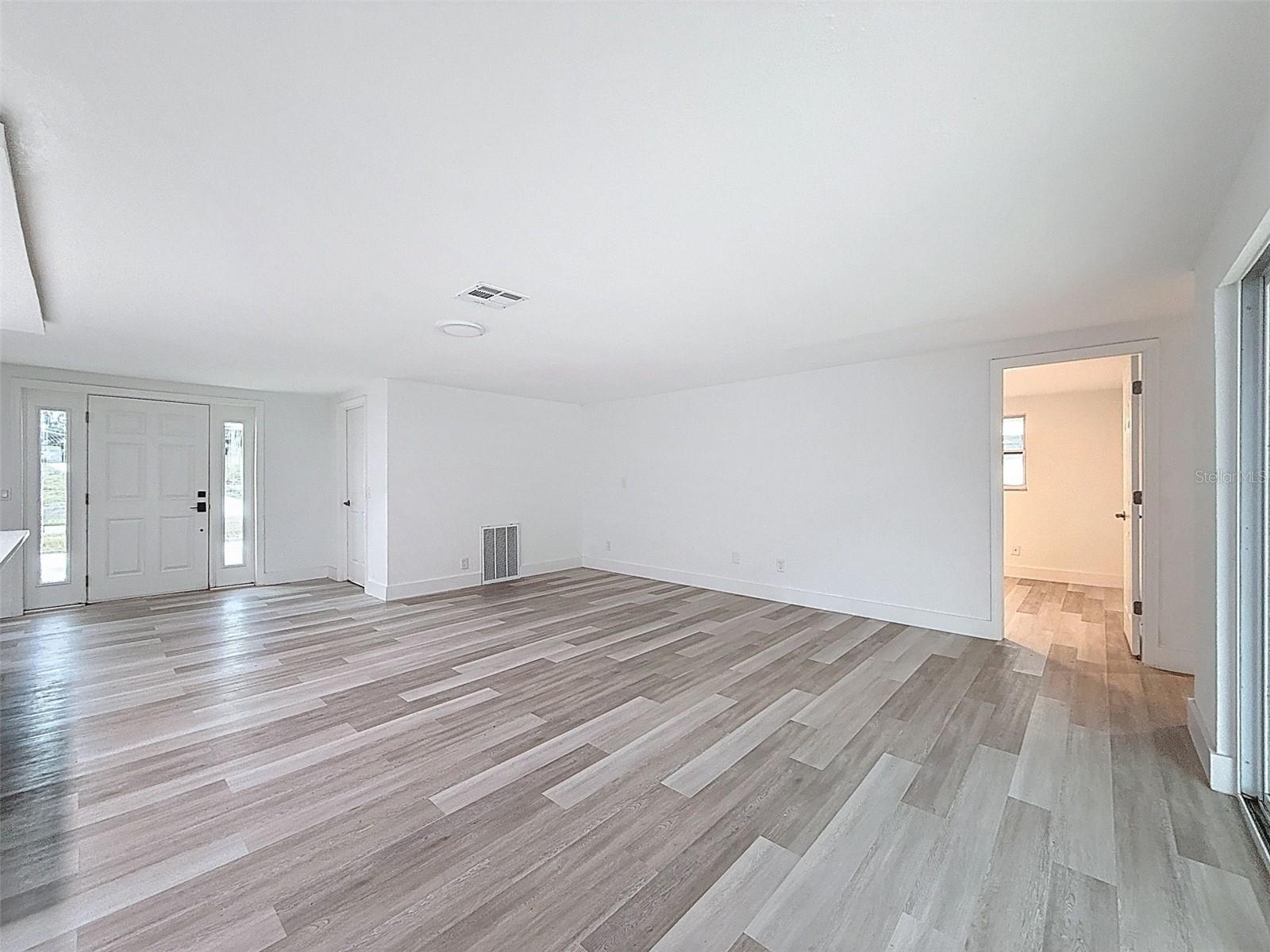 Image 17 of 84 For 9505 Delray Drive