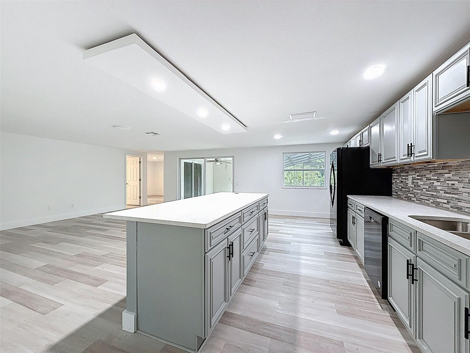 Image 24 of 84 For 9505 Delray Drive