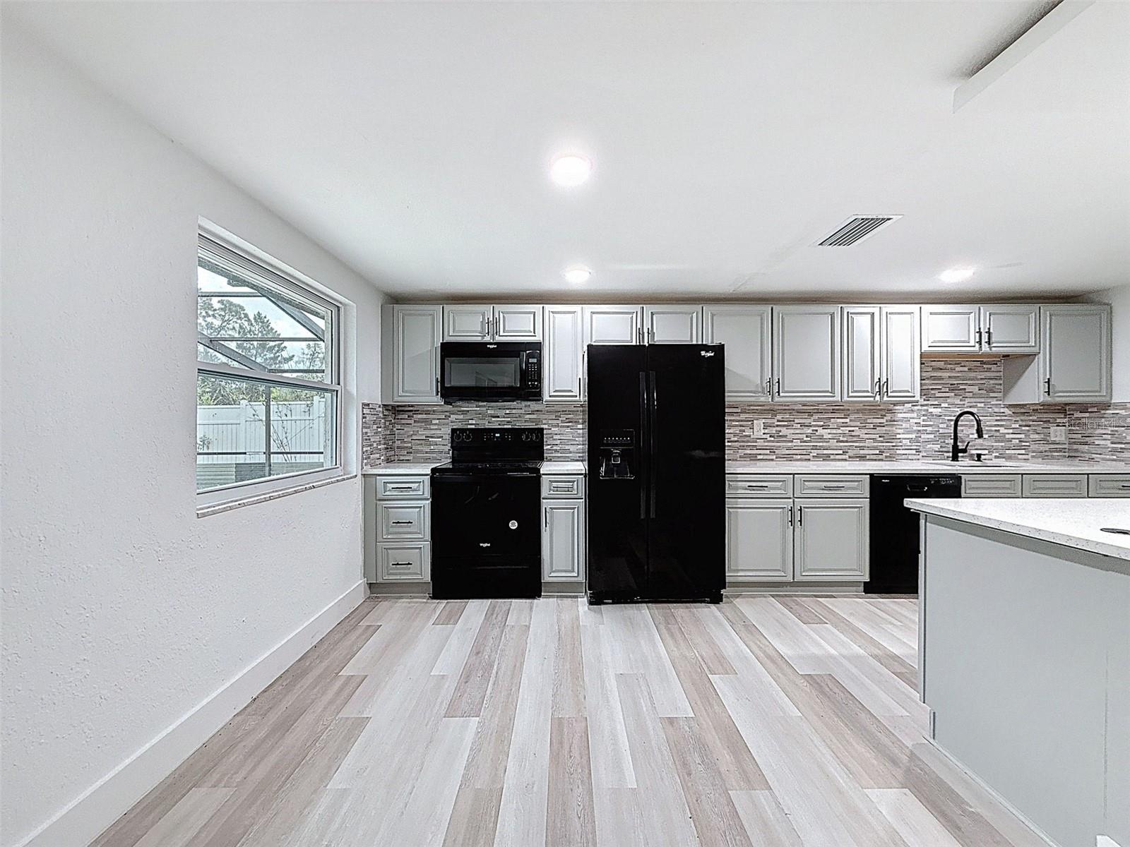 Image 26 of 84 For 9505 Delray Drive