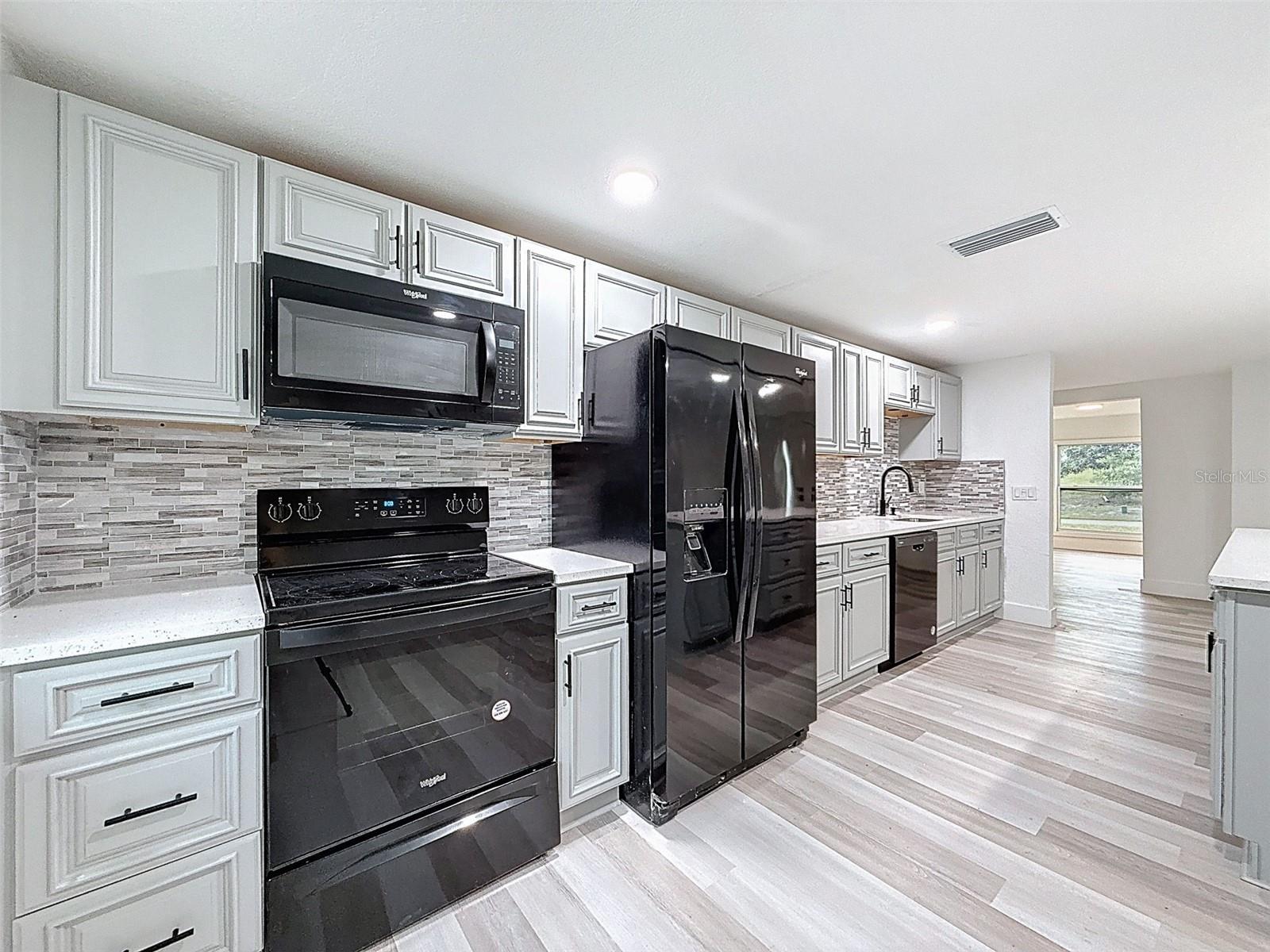 Image 29 of 84 For 9505 Delray Drive